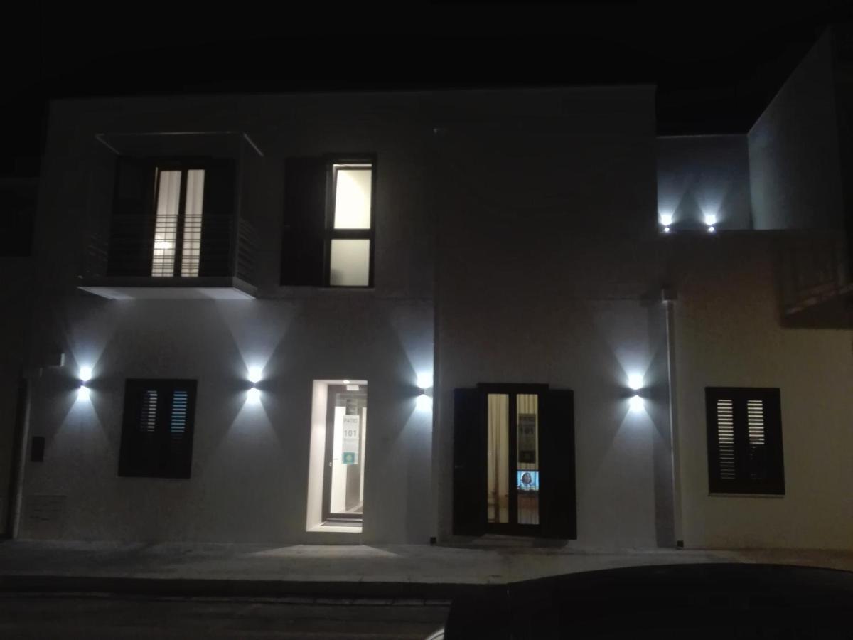Patio 101 "Exclusive" Bed & Breakfast Сан Вито ло Капо Екстериор снимка